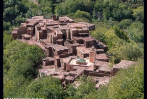 マラケシュ発：イムリル村とキク高原への日帰り旅行