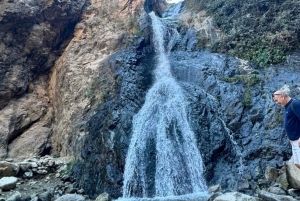 マラケシュ発：ウリカ渓谷の自然ツアー＆滝（ランチ付き）