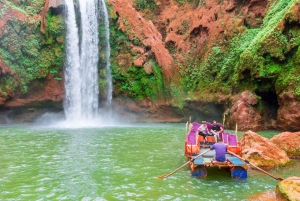 Marrakesh: Viagem de 1 dia com guia para as cachoeiras de Ouzoud e passeio de barco
