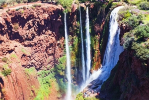 Z Marrakeszu: Wodospady Ouzoud - wycieczka z przewodnikiem i rejs łodzią