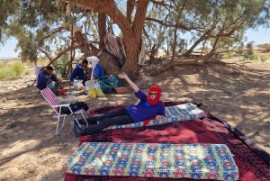 マラケシュ発：プライベート5日間ザゴラ＆メルズーガ砂漠ツアー