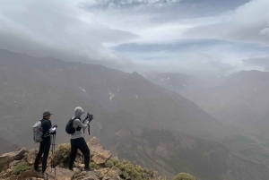 Au départ de Marrakech : Journée de randonnée et de trekking au sommet de l'Aourirt N'ouassif