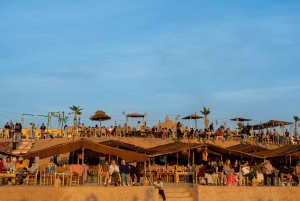 Z Marrakeszu: Sunset Desert Tour z przejażdżką na wielbłądzie i kolacją