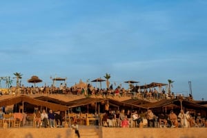 Von Marrakech aus: Sunset Desert Tour mit Kamelritt und Abendessen