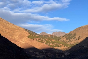 マラケシュから：アトラス山脈とアガファイ砂漠への日帰り旅行