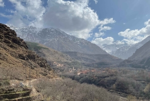 マラケシュから：アトラス山脈とアガファイ砂漠への日帰り旅行