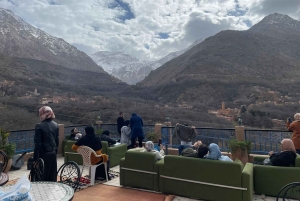 マラケシュから：アトラス山脈とアガファイ砂漠への日帰り旅行