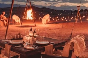 Desde Marrakech: Cena Puesta de Sol en el Desierto de Agafay, Estrellas y Espectáculo
