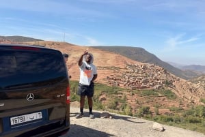 Von Marrakesch: Private Tagestour ins Atlasgebirge {5 Täler}