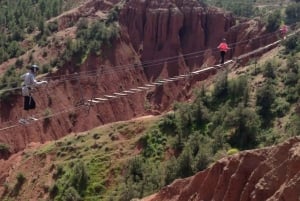 Från Marrakesh: Zip-line i Atlasbergen och vandring