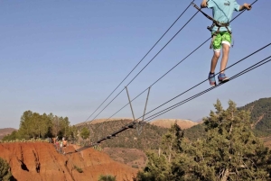 Från Marrakesh: Zip-line i Atlasbergen och vandring