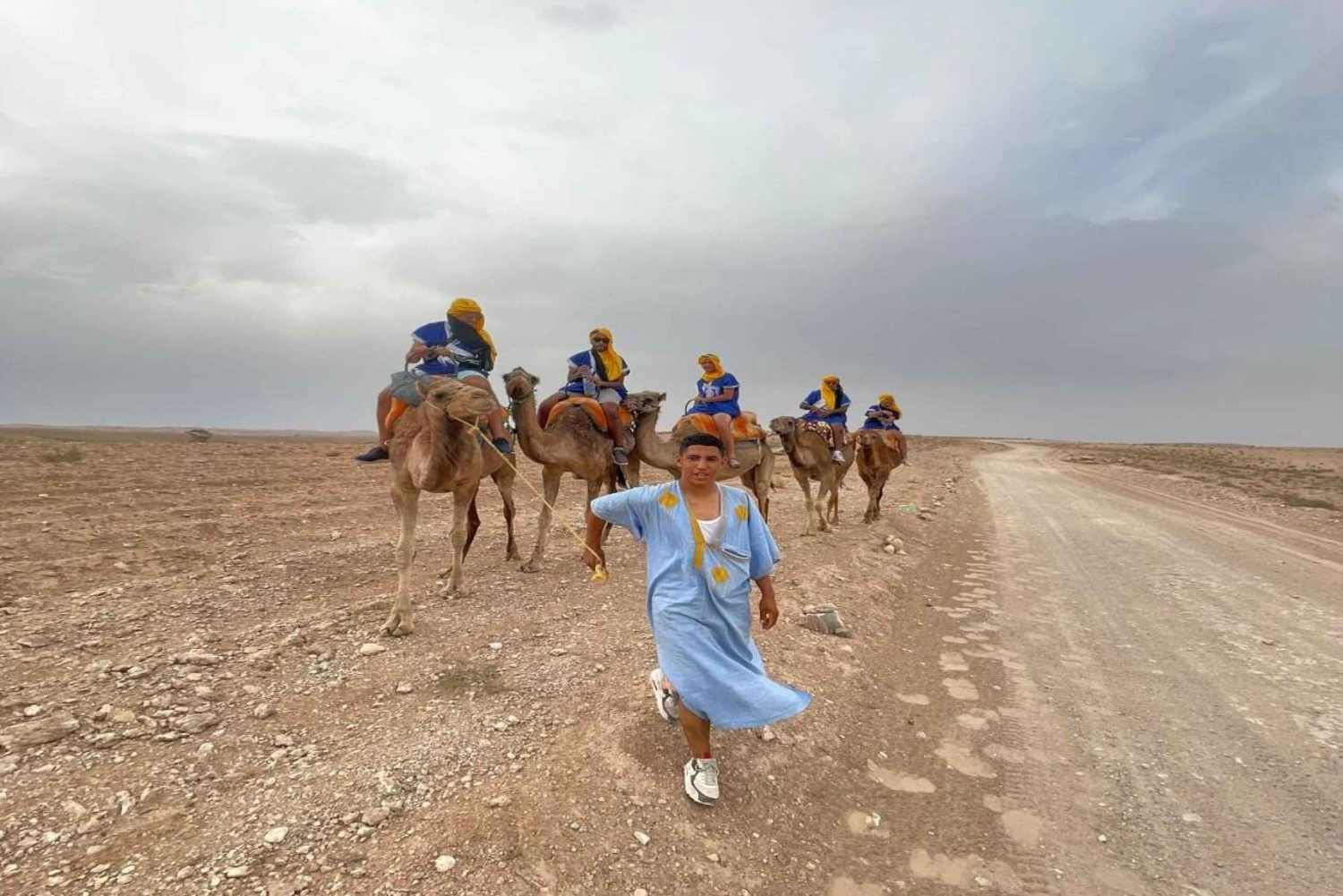 Marrakech: Gita nel deserto di Agafay in quad, cammello e piscina con pranzo