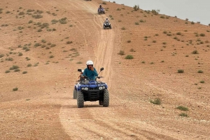 Marrakech: Gita nel deserto di Agafay in quad, cammello e piscina con pranzo