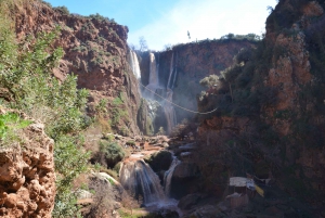 Excursion d'une journée aux cascades d'Ouzoud et promenade en bateau au départ de Marrakech