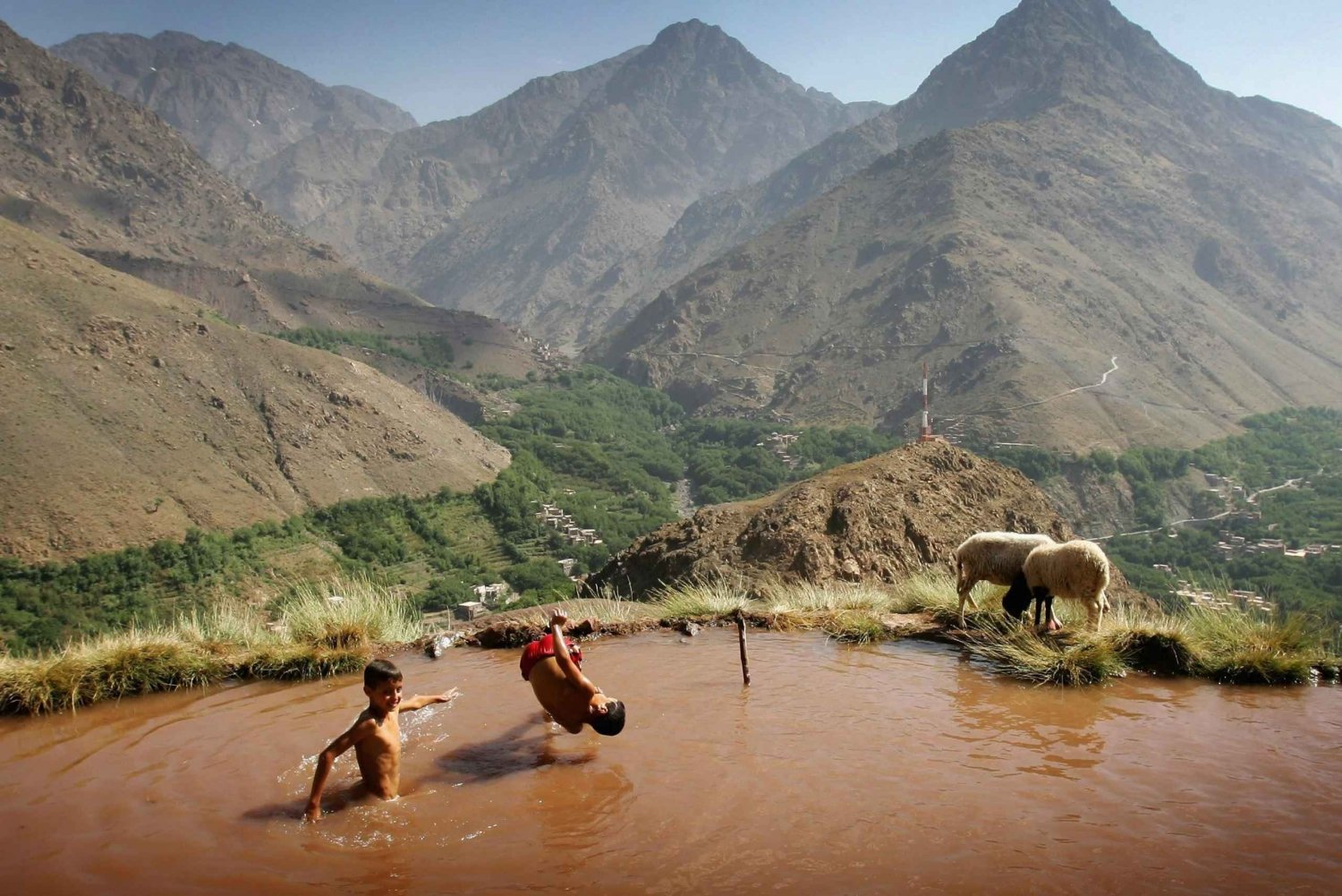 Marrakech: Ourika Valley with guided lunch
