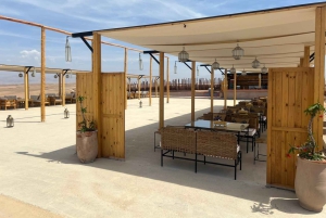 Luksuriøs Agafay-ørkenen: Firehjuling, kamelridning, basseng og middagsshow