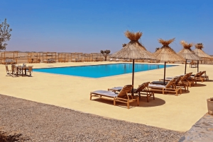 Luksuriøs Agafay-ørkenen: Firehjuling, kamelridning, basseng og middagsshow