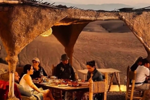 Cena mágica bajo las estrellas con paseo en camello y quad
