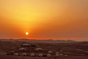 Marrakech: 1 Nacht Wüsten-Quadbike Tour & Kamelritt bei Sonnenuntergang