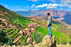 Marrakech: trekking di 3 giorni sulle montagne dell'Alto Atlante e tre valli