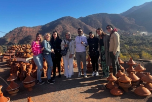 Visite privée à Marrakech dans les trois vallées, les cascades et les montagnes