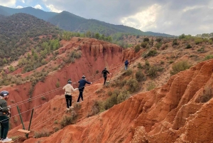 Aventure à Marrakech : tyrolienne et randonnée dans l'Atlas