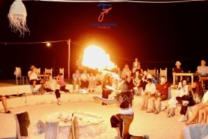 Marrakech: Agafay Buffet Dinner Show with Quad, Camel & Pool
