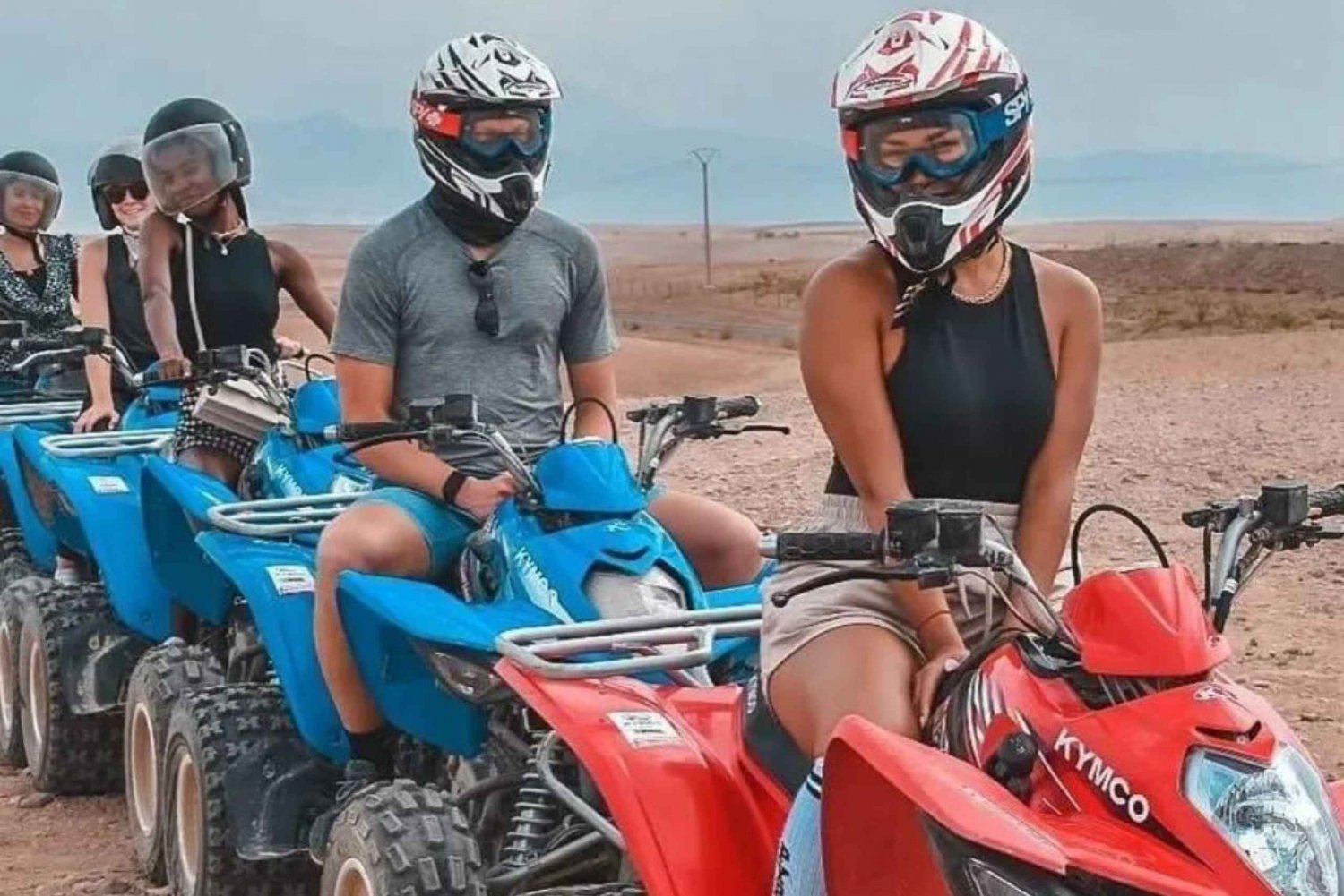 Agafay Desert Luxury Package Quad, wielbłąd, basen i pokaz kolacji