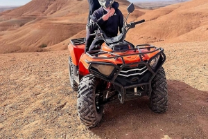 Marrakech : Balade en chameau et en quad dans le désert d'Agafay, avec dîner-spectacle.