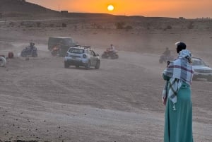 Marrakech: Deserto di Agafay: Giro in cammello Quad Bike, Cena con spettacolo