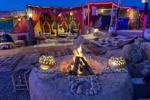Marrakesch: Kamelritt in der Agafay-Wüste mit Abendessen und Show