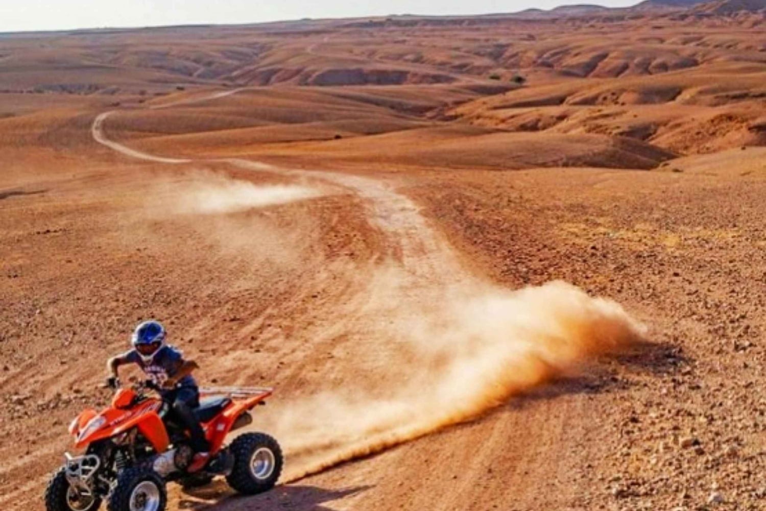 Marrakech: paseos en camello por el desierto de Agafay, cena y espectáculo de fuego