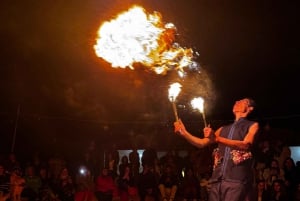 Marrakech: giro in cammello nel deserto di Agafay con cena e spettacolo