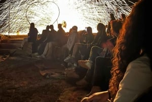 Marrakech: giro in cammello nel deserto di Agafay con cena e spettacolo