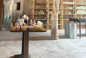 Marrakech: giro in cammello nel deserto di Agafay con cena e spettacolo