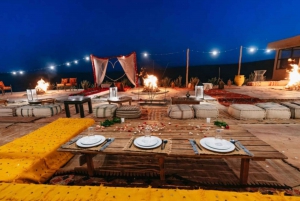 Marrakech: Cena al tramonto nel deserto di Agafay con giro in cammello