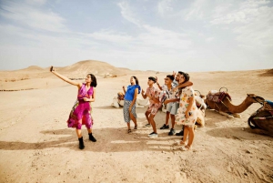 Marrakech: Agafayn aavikko-illallinen, elävää musiikkia ja tulishow.