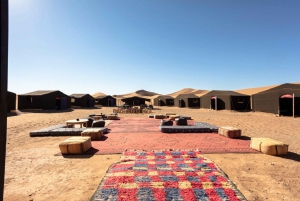 Marrakech : Agafay-ørkenen, middagsshow og kameltur ved solnedgang