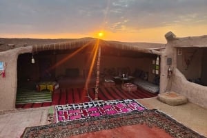 Marrakech: Agafay Desert Dinner Show mit Kamelritt bei Sonnenuntergang