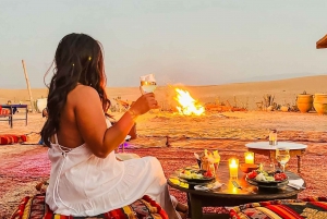 Marrakech : Dîner dans le désert d'Agafay avec balade à dos de chameau, quad et piscine