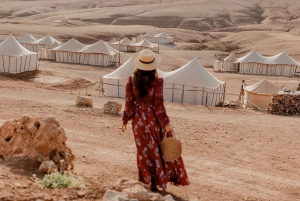 Marrakech: jantar no deserto de Agafay com música e show de fogo