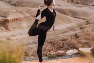 Marrakech: Agafayn aavikko-illallinen musiikin ja tulishow'n kera.