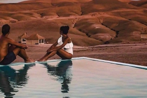 Marrakech: Agafayn aavikko-illallinen musiikin ja tulishow'n kera.