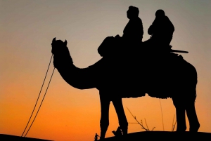 Marrakech:Agafay woestijn magisch diner kamelenrit en zonsondergang