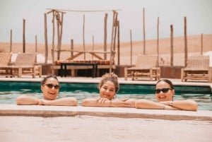 Marrakech : piscine dans le désert d'Agafay, dîner et spectacle
