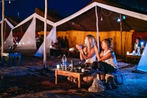 Marrakech : piscine dans le désert d'Agafay, dîner et spectacle