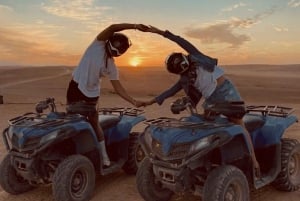 Marrakesz: Agafay Desert Quad Bike, przejażdżka na wielbłądzie i kolacja