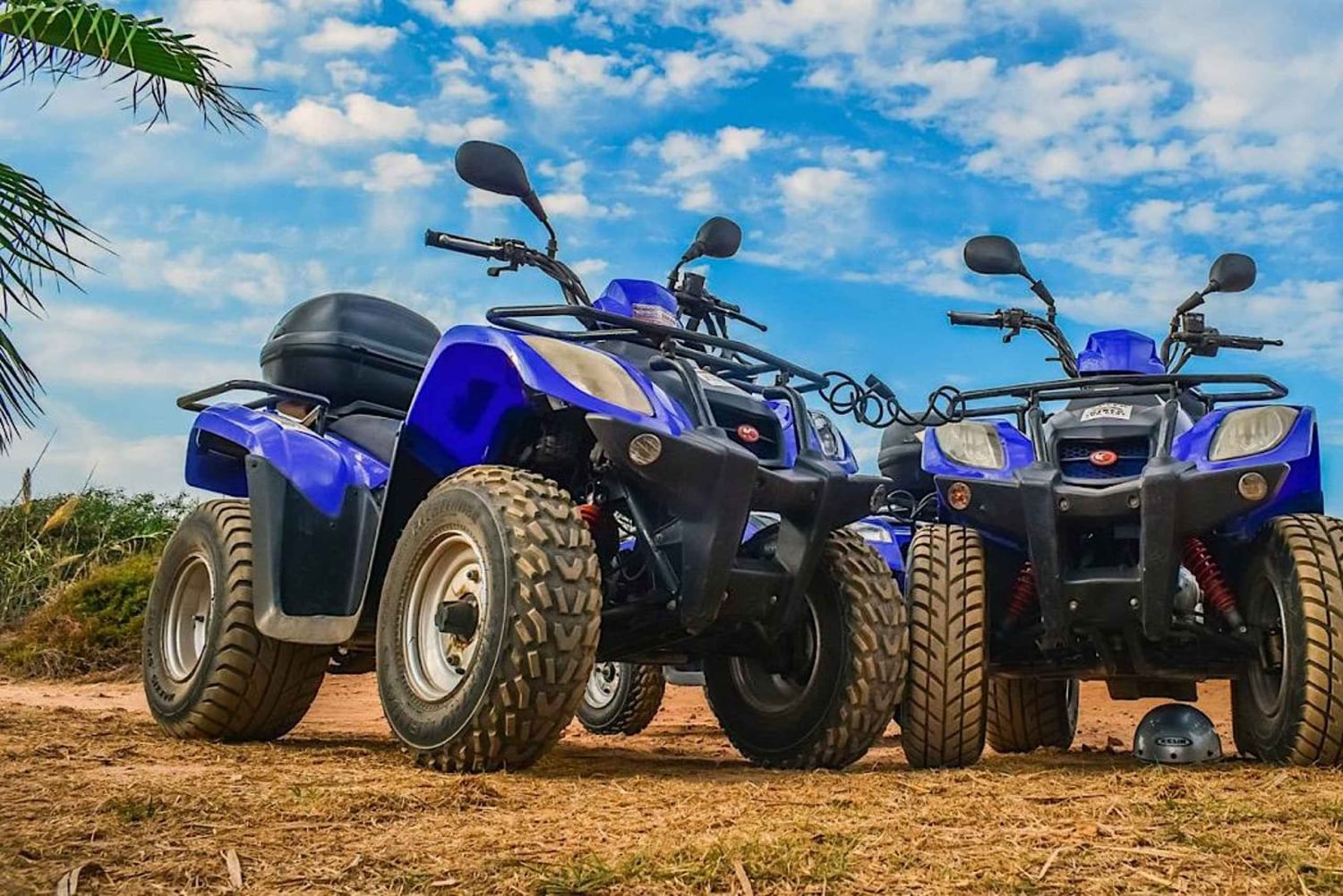 Marrakech: ATV, kamelridning og middagsshow i Agafay-ørkenen.