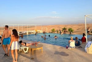 Marrakesh: Agafay-woestijn, quad, kamelenrit, diner en show