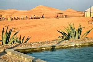 Marrakech: Quad del deserto di Agafay con pranzo e piscina